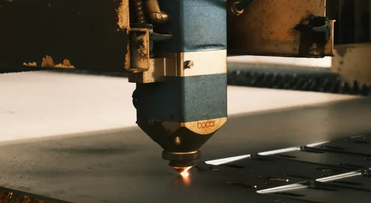 Manufacturing process: types, steps, and modern applications