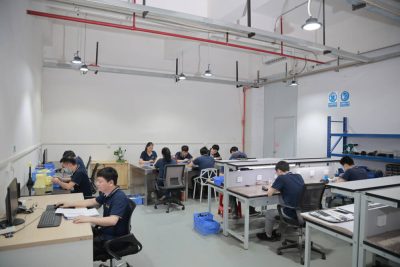 Vacuum casting surface treatment workshop