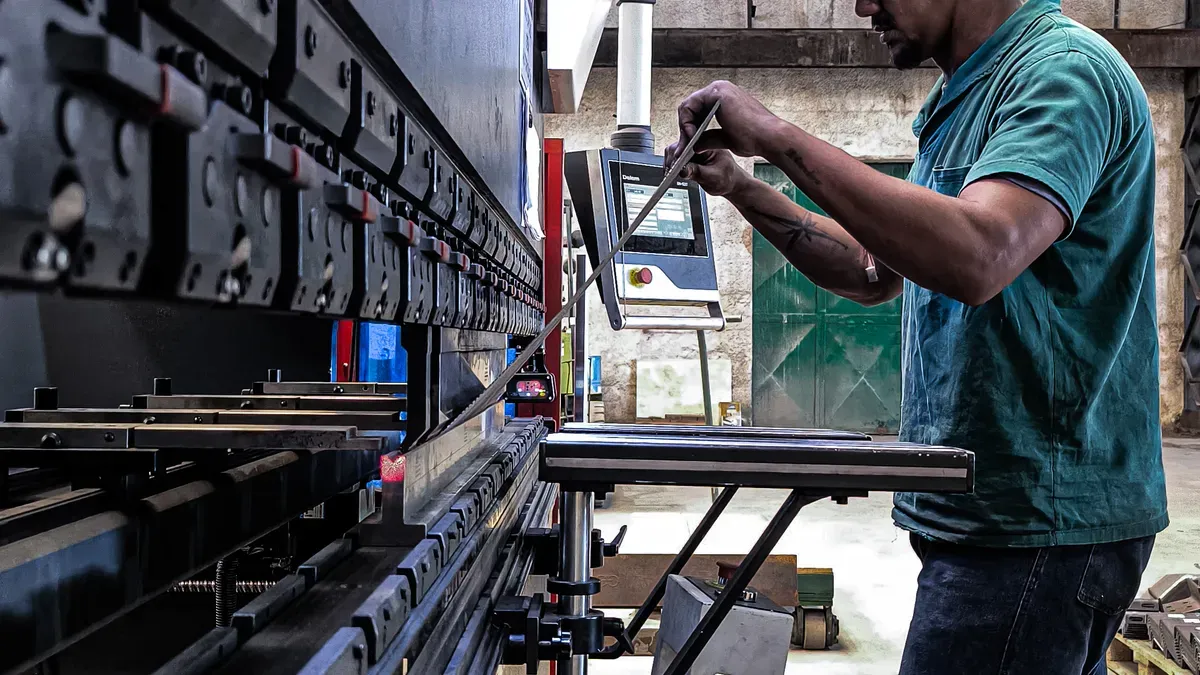 HOW TO CORRECT SPRINGBACK IN SHEET METAL BENDING